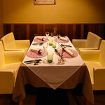 Vintage with Restaurant - 