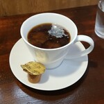 キッチン ブルー グローブ - ミルクをいれます