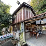 古民家カフェ きのこくらぶ - 店先の風景