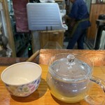 Teuchi Soba Ishihara - 最初に出してもらえる蕎麦茶