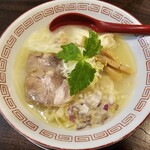 金町製麺 - 阿波尾鶏の白湯そば