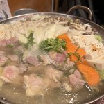 餃子酒場 さんくみ - 鍋