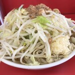 Ramen Jirou - 無料トッピングはニンニク・アブラ。