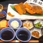 [Bone-removed fillet] 3 kinds of colorful dried fish fried set (tuna mackerel, red fish, toro striped mackerel)