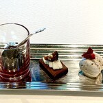 RESTAURANT PRUNIER - 