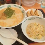 Hidakaya - 豚骨ラーメン+半チャーハン+餃子3個@\900円