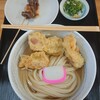 手打ちうどん 空 - かしわ天かけ(小・冷)と、おでん(牛すじ)