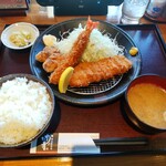 富山豚食堂 かつたま - かつたまランチ・ご飯大・キャベツ大