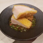 田中圭英 - さわらのかつに、パクチーとトマトのソースが絶妙。