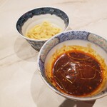 田中圭英 - 残ったよだれ鶏のたれに…。