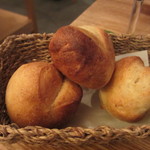 ラ コシーナ デル クアトロ - 自家製パン 