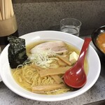 ラーメン鶏豚 - 