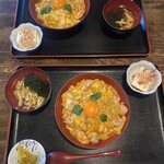 Tori Hachi - こだわり卵の親子丼(味噌汁、冷奴付き)