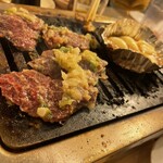 Taishuu Horumon Yakiniku Kemuriki - 