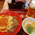 なか卯 - 牛あいがけ牛丼 大盛 ＆ 鶏塩うどん小セット 生ビール