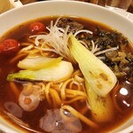 台湾タンパオ - トマト牛肉麺