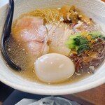 唯一無二のらぁ麺専門店 イ袋ワシづかみ - 