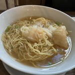 香港飲茶 点心厨房 - 海老ワンタン麺