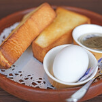 Bikkuri Donki - トーストセット 330円 のトースト、ゆで玉子