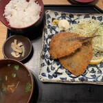 Nakameno Teppen - アジフライ定食