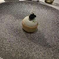 RISTORANTE OZIO - フロマージュブランのババロアとキャビアのタルト