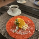 トラットリア エ ピッツェリア アミーチ - 洋梨とリコッタチーズのケーキ