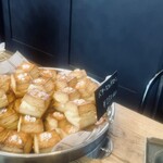 金絲雀 - バタースコッチスコーン