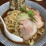 Niboshi Chuuka Soba Kemuri - 煮干し中華そば(大盛り)