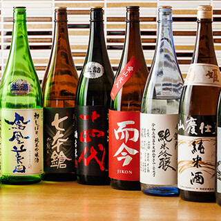 We offer a wide variety of sake, shochu, natural wine, and specialty sours.