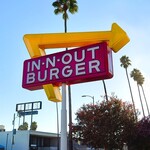 IN-N-OUT BURGER - Signboard