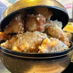 けんちゃん食堂 - 大ばか盛り唐揚げ丼。