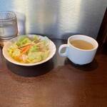 いきなりステーキ - サラダとスープは先に来る