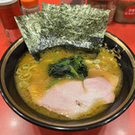 横浜家系総本山 吉村家直系店 ラーメン内田家 - 