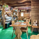 Chalet Swiss Mini - 山小屋をイメージしたカントリー・テイストのカフェ