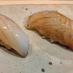 すしやのたい悟 - 左は烏賊、右は平目