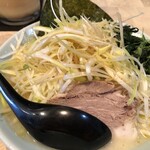 塩ネギラーメン