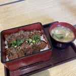 もんじゃ・お好み焼き・鉄板焼き 雅 - 牛ハラミ重ランチ