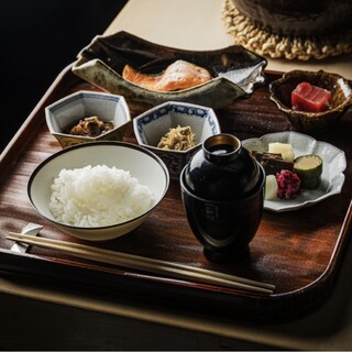 Our main dish is reminiscent of breakfast at a luxury Ryokan.