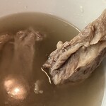 松記鶏飯 - 肉骨茶のスペアリブ