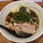 唯一無二のらぁ麺専門店 イ袋ワシづかみ - 濃口醤油らぁ麺　1050円