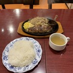 GRILL HUNTER - 手ごねハンバーグステーキ&ハンター焼きとセットのスープ、ライス('23/11/22)