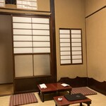 ぼたん - 落ち着いた店内