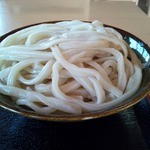 元祖 熊谷うどん 福福 - 無漂白の、やや茶色いうどん。