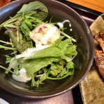 Hakata Motsunabe Yamaya - サラダも美味しいです