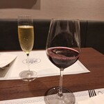 TORATTORIA VIOLA - フランス産スパークリングワイン（ノンアルコール）、ドイツ産赤ぶどうワインジュース