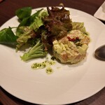 TORATTORIA VIOLA - 自家製スモークサーモンとアボカドのタルタル