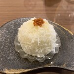 Ipeizukikka - 栗の渋皮煮と蓮の実とバターの餡の白玉団子