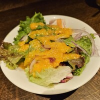 スペイン料理 La Cazuela 三ノ宮 ミント神戸店 - ランチセットのサラダ