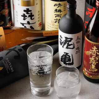 稀有日本酒和烧酒400日元~!也为您准备了无限畅饮。