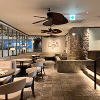 COLONIAL BEACH 横浜ハンマーヘッド - 